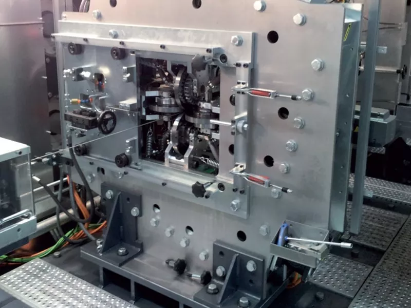 प्रोफ़ाइल रोलिंग मशीन के उपयोग के लिए सावधानियां